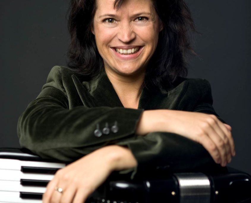 Maria_Reiter, Akkordeon