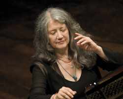 Martha Argerich_credit_Adriano Heitman_3_skaliert